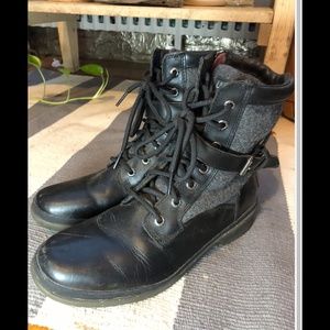 UGG Boot Size 8